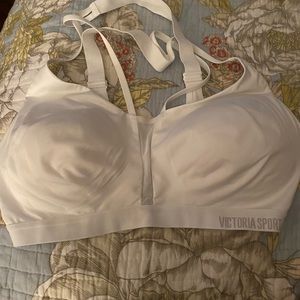 Victoria secret sport white sports poly bra large/xlarge